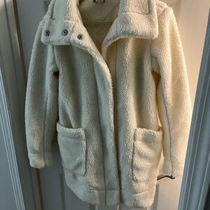 Duluth Trading Co Cream Teddy Jacket